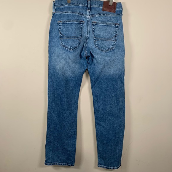 Hollister Straight Epic Flex Medium Wash Jeans 26x30 - Picture 2 of 9